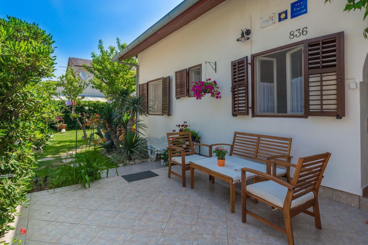 Kiara Sabunike 836 * Privlaka (Zadar)